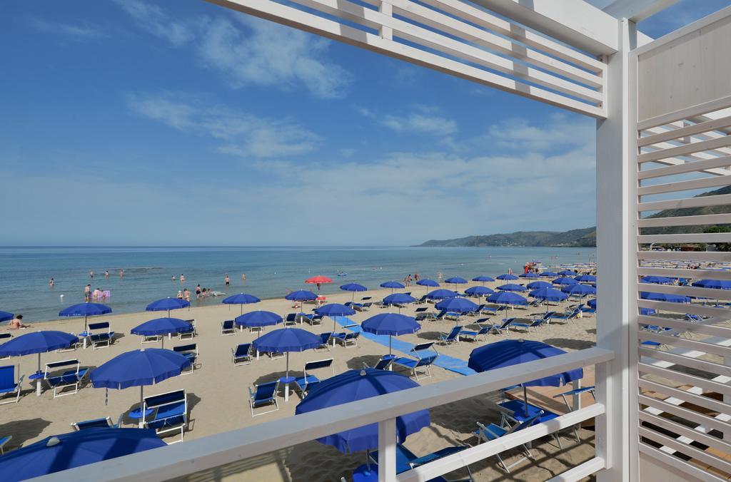 La Pineta Hotel Beach & Spa Acciaroli Exterior foto